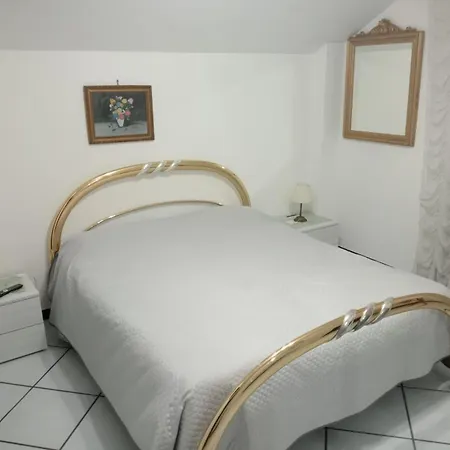Bed & Breakfast Veronica 3*