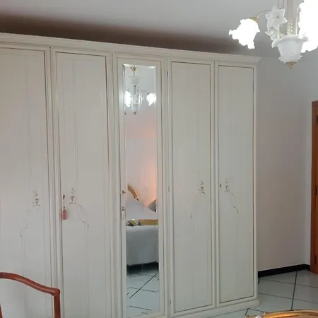 فندق مبيت وإفطار Veronica 3*