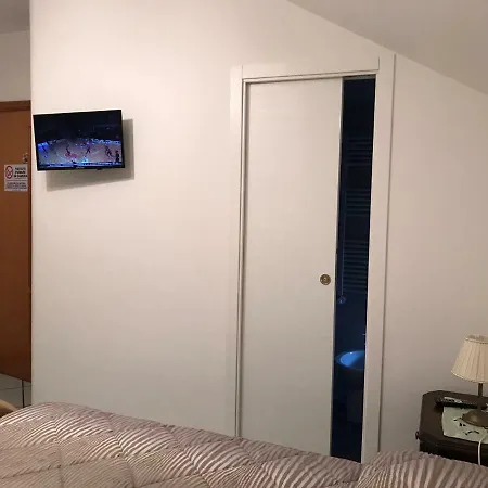 Bed & Breakfast Veronica 3*